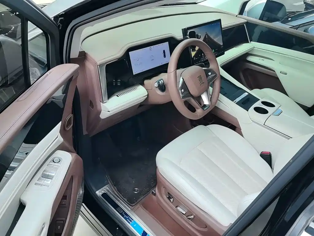 BYD Xia — миниатюра 16