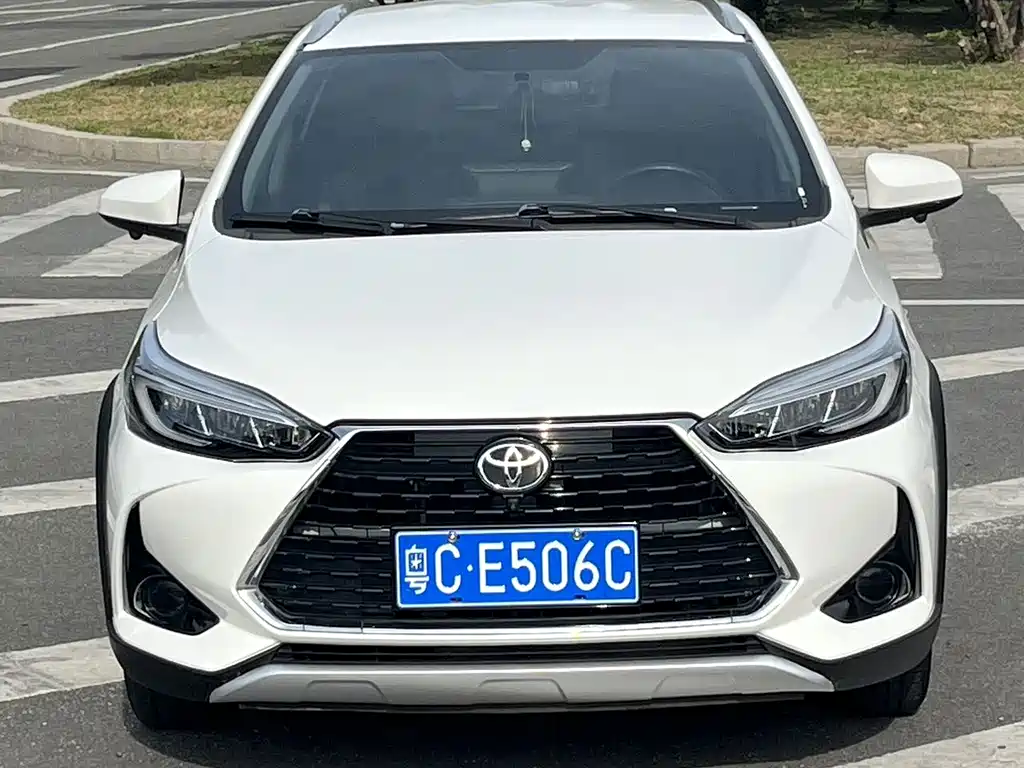 Toyota Yaris L — миниатюра 3