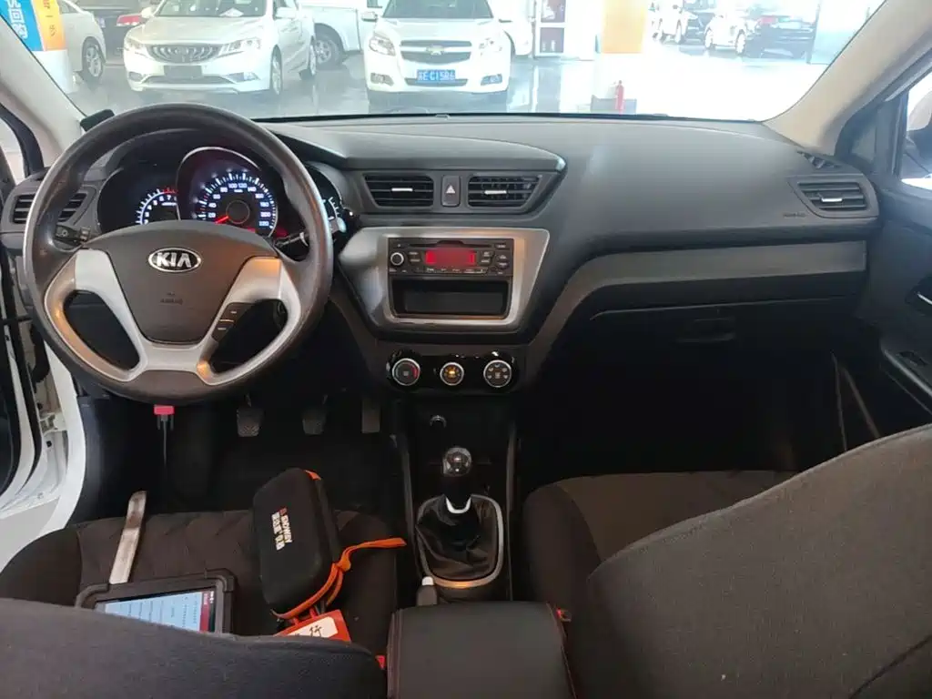 Kia K2 — миниатюра 10