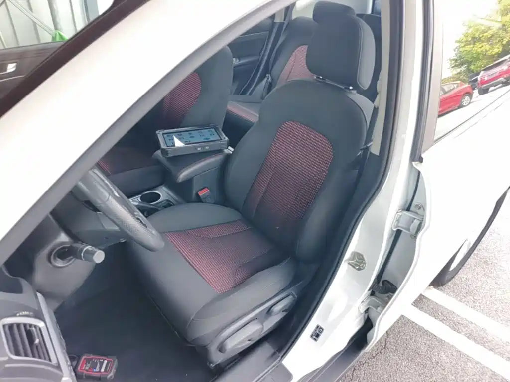 Haval M6 — миниатюра 15