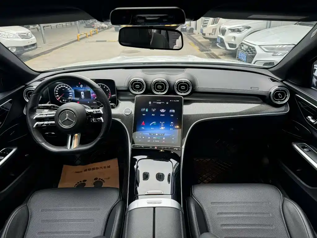 Mercedes-Benz C-Class — миниатюра 6