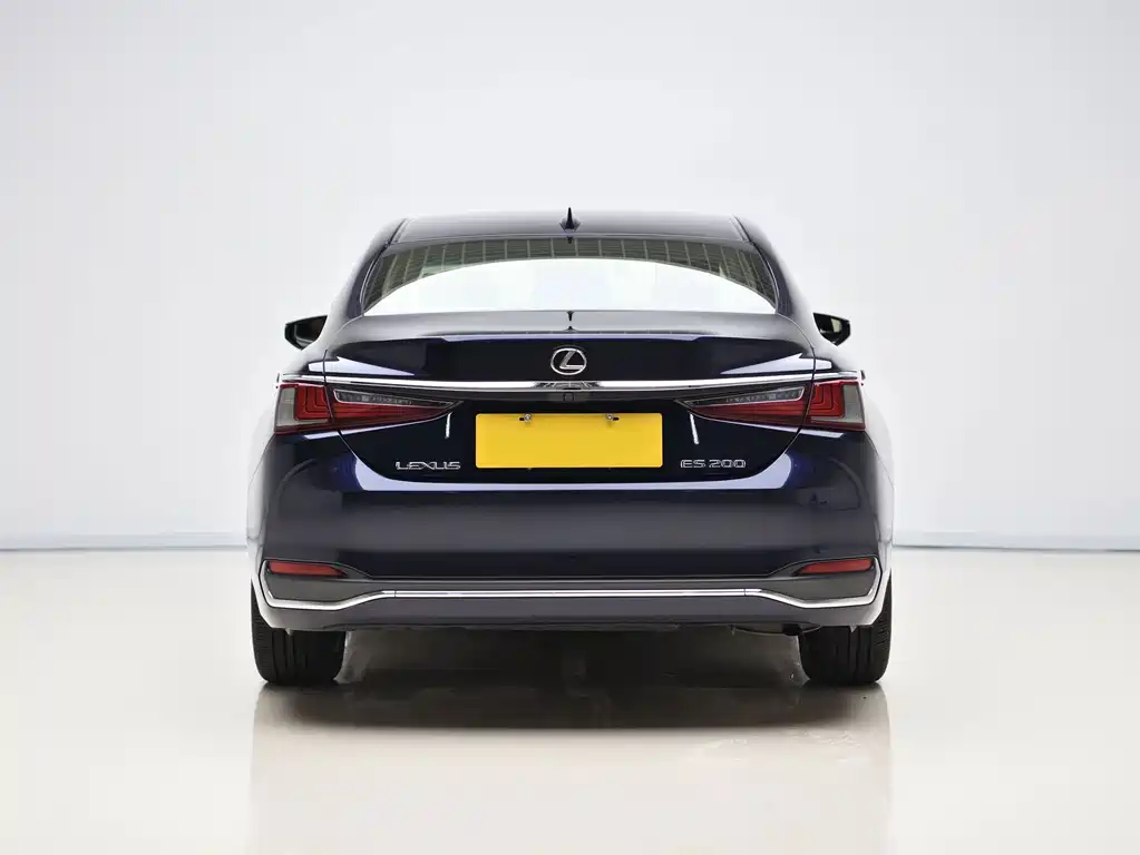 Lexus ES — миниатюра 5