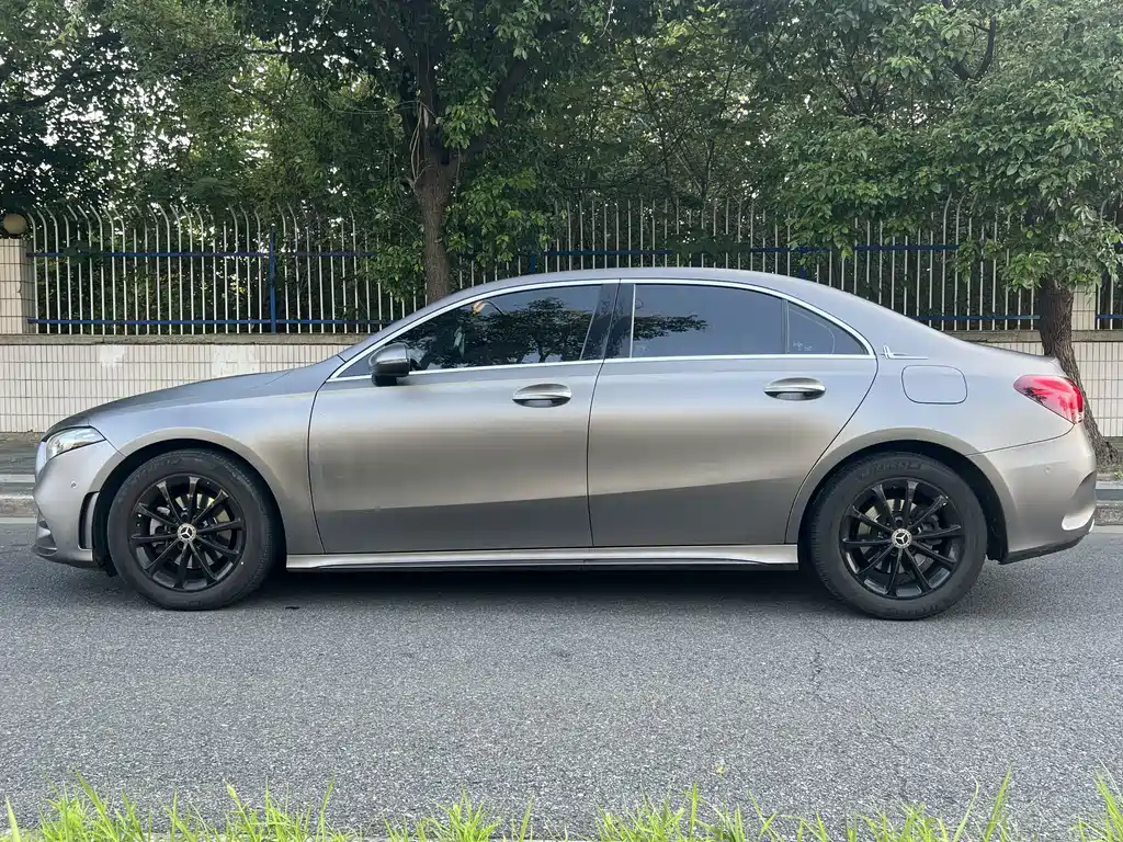 Mercedes-Benz A-Class — миниатюра 8