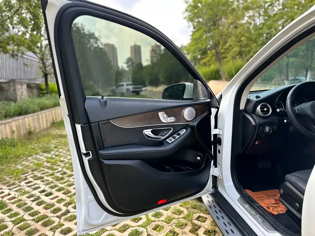 Mercedes-Benz GLC Coupe — миниатюра 12