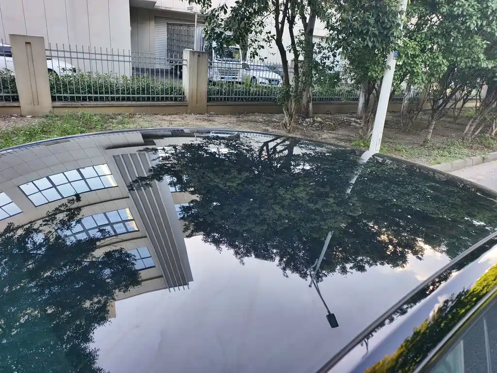 Tesla Model Y — миниатюра 17