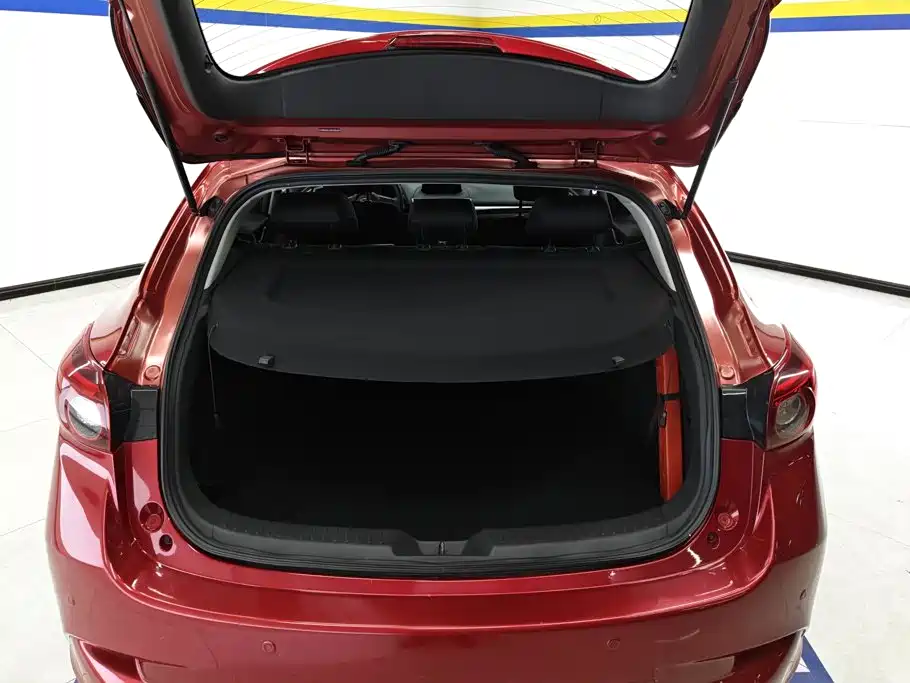 Mazda 3 Axela — миниатюра 4