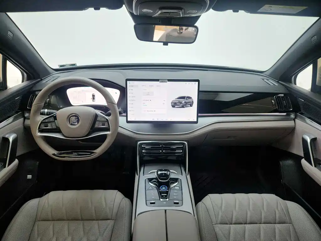 BYD Tang New Energy — миниатюра 6
