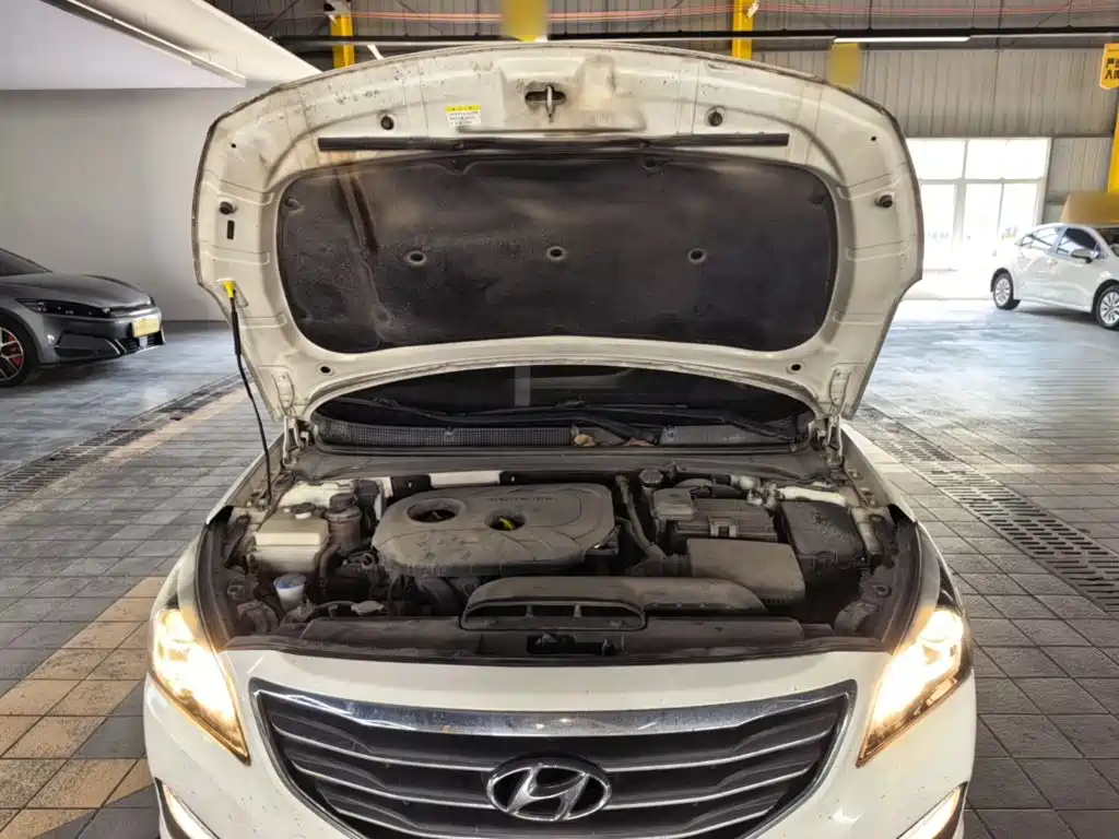 Hyundai Mistra — миниатюра 20