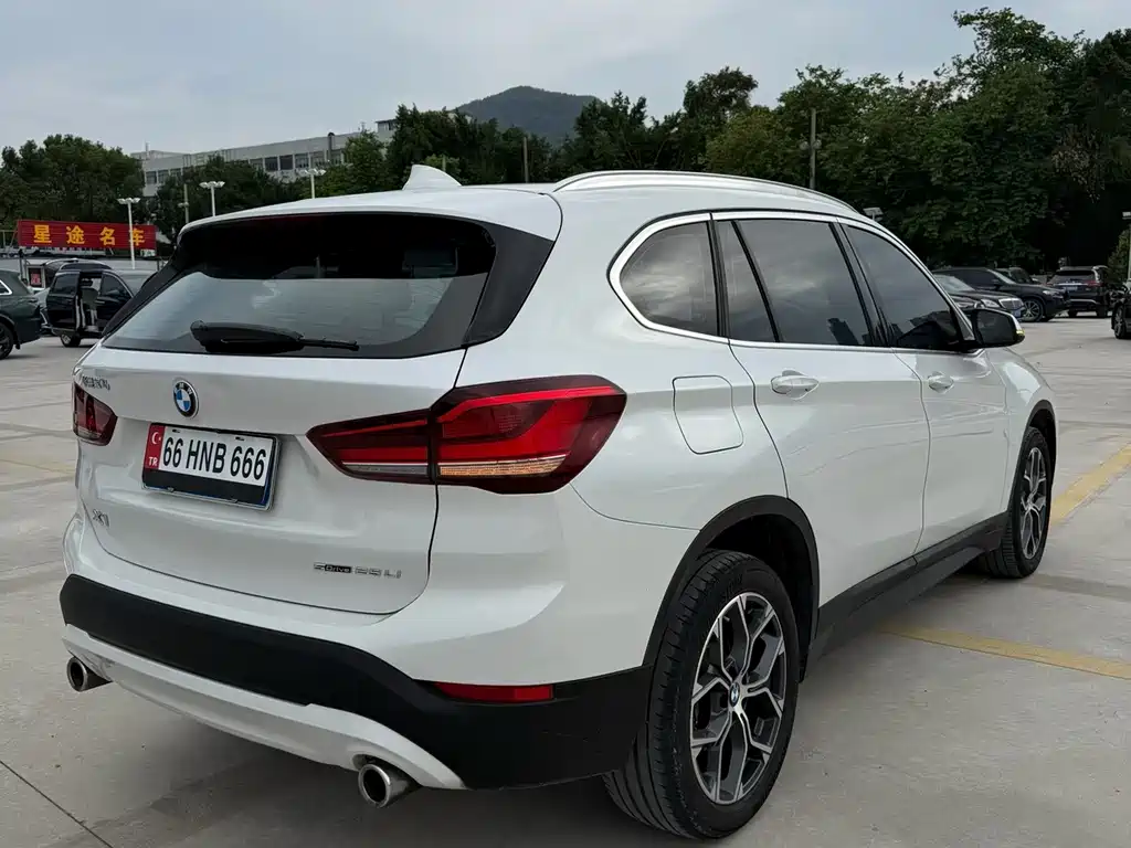 BMW X1 — миниатюра 7