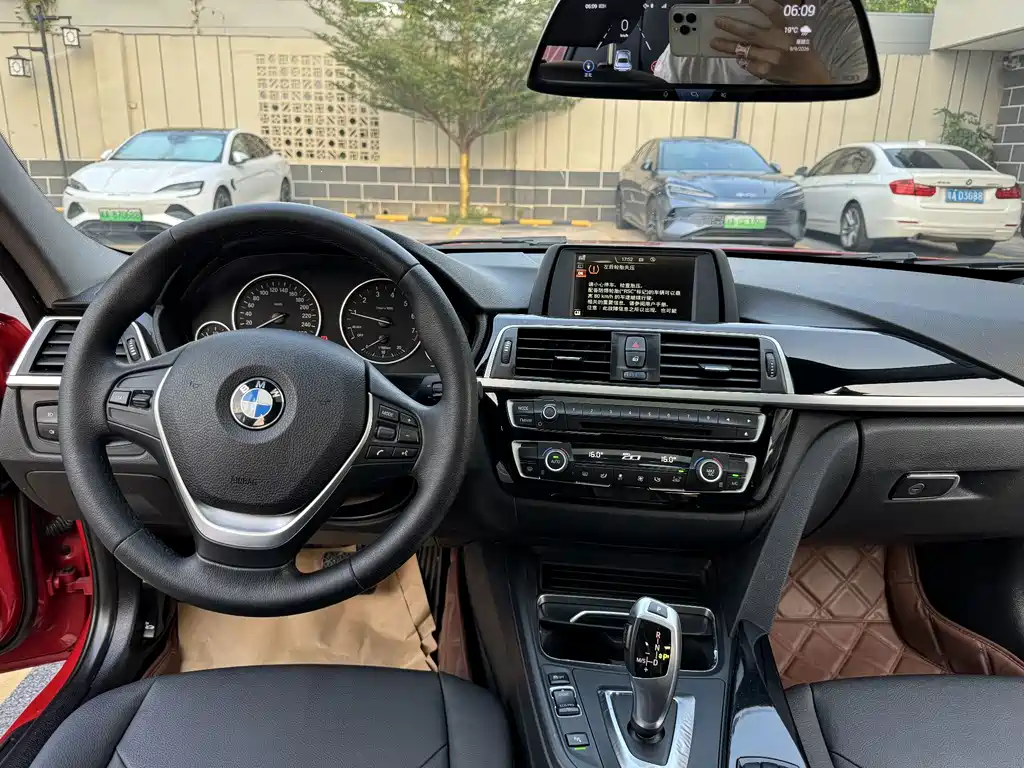 BMW 3 Series — миниатюра 14