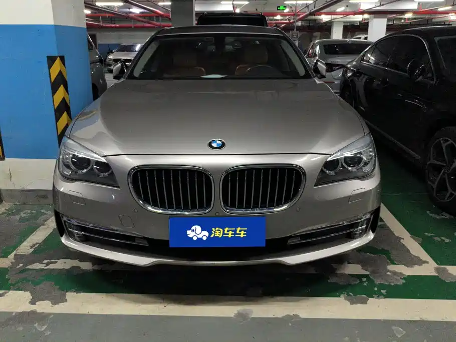 BMW 7 Series — миниатюра 2