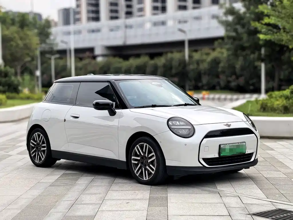 MINI MINI COOPER EV — миниатюра 3