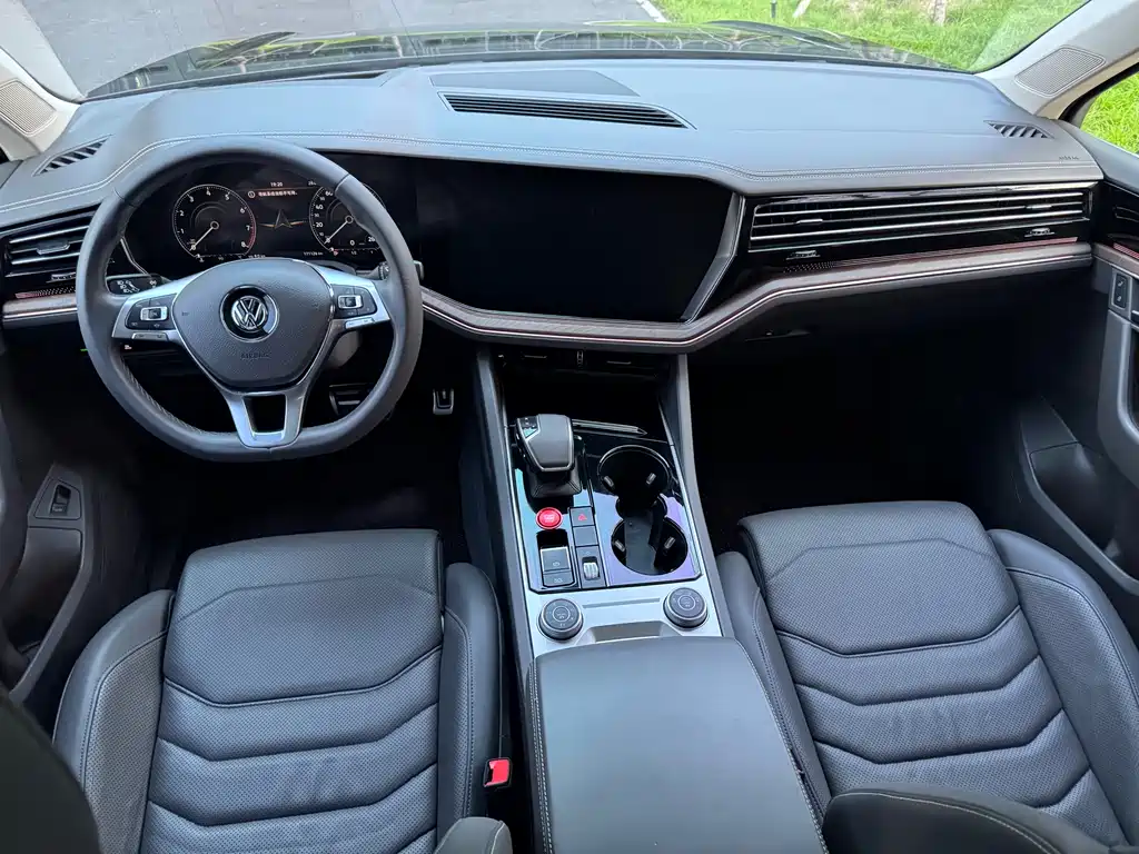 Volkswagen Touareg 2019 2.0TSI V