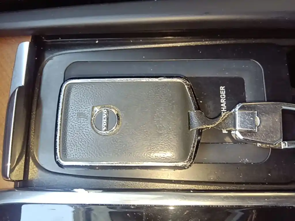 Volvo XC90 — миниатюра 9