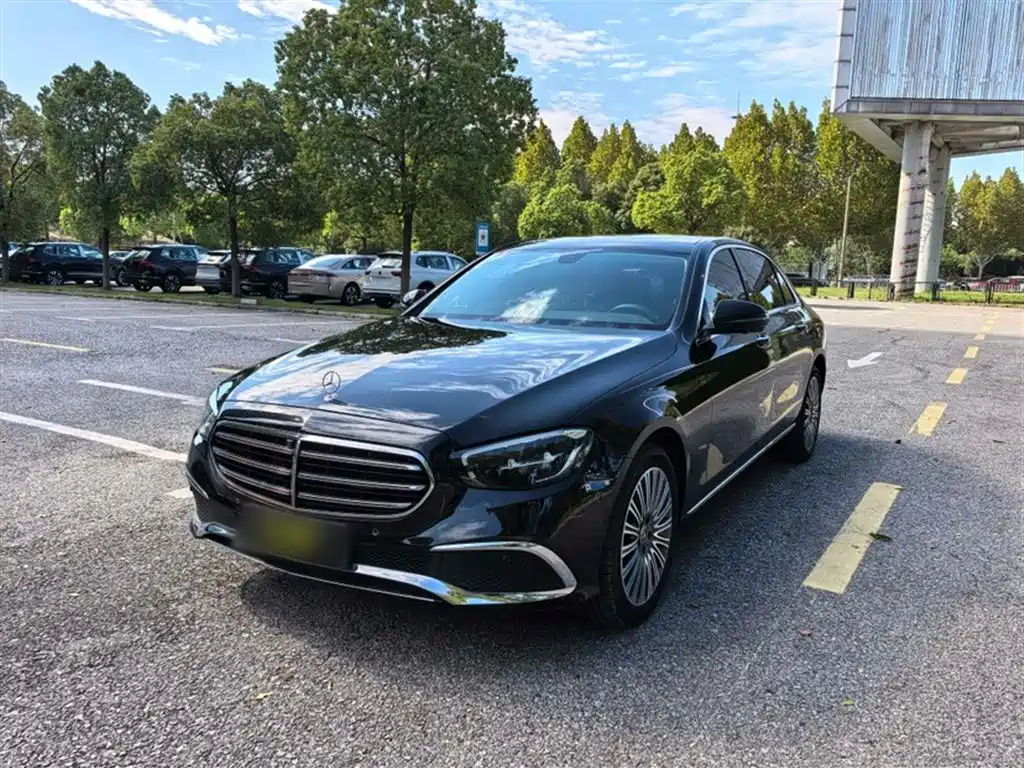 Mercedes-Benz E-Class 2023