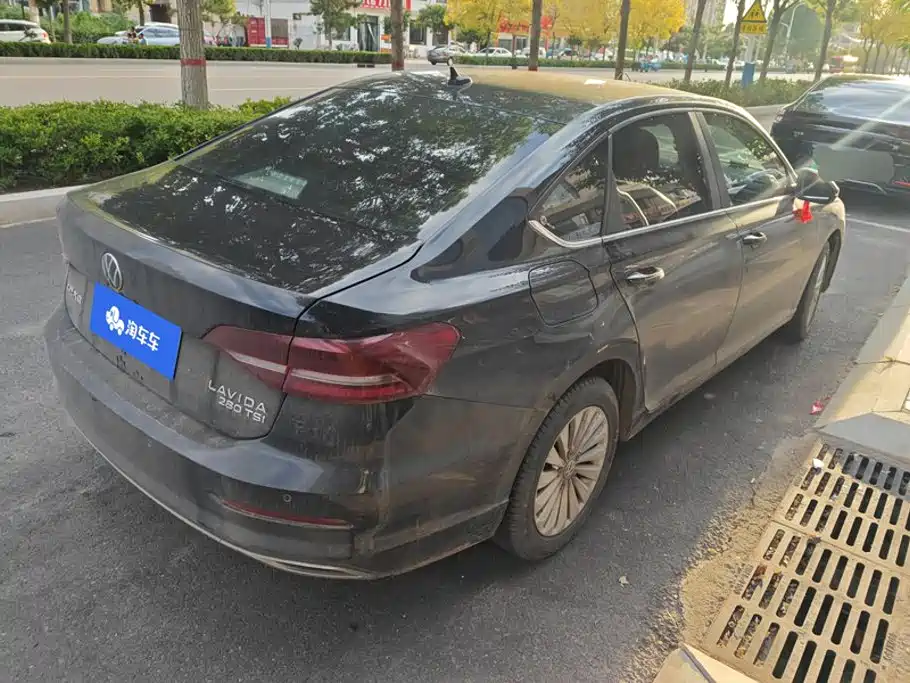 Volkswagen Lavida — миниатюра 3