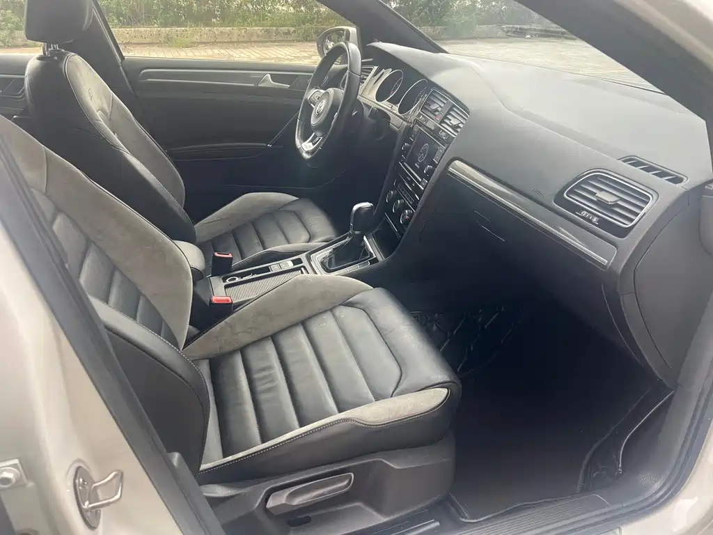 Volkswagen Golf — миниатюра 8