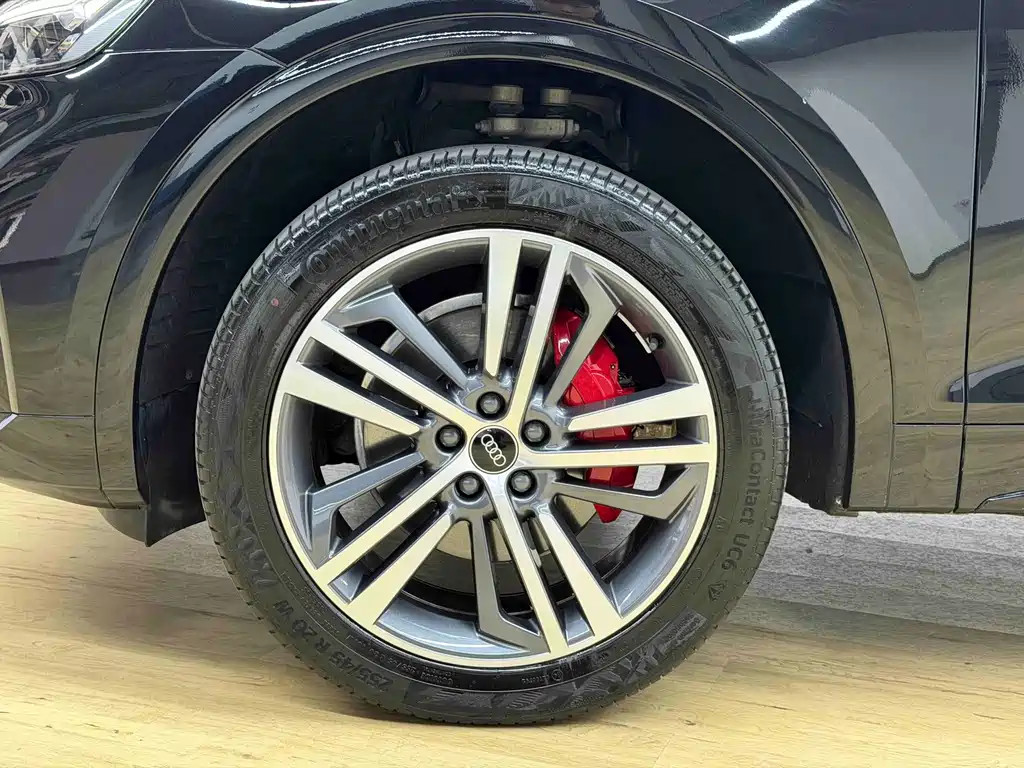 Audi Q5L — миниатюра 5