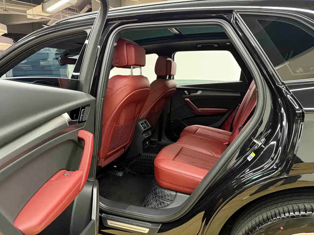 Audi Q5L — миниатюра 15