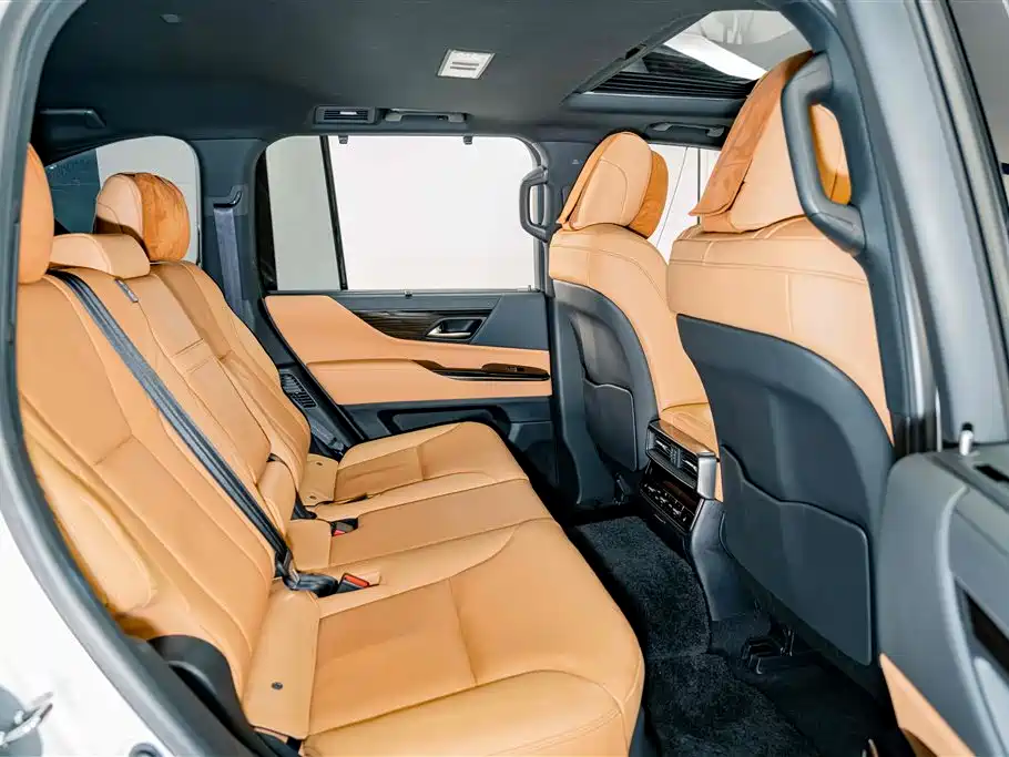 Lexus LX — миниатюра 24