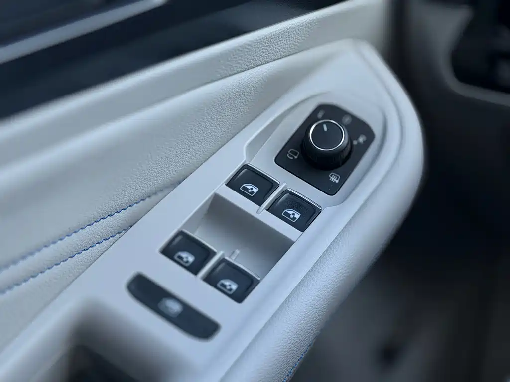 Volkswagen Lamando — миниатюра 15