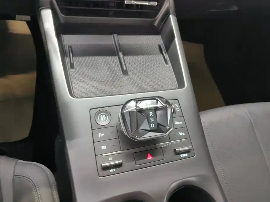 BYD Qin PLUS — миниатюра 16