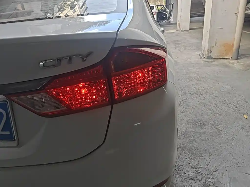 Honda City — миниатюра 8