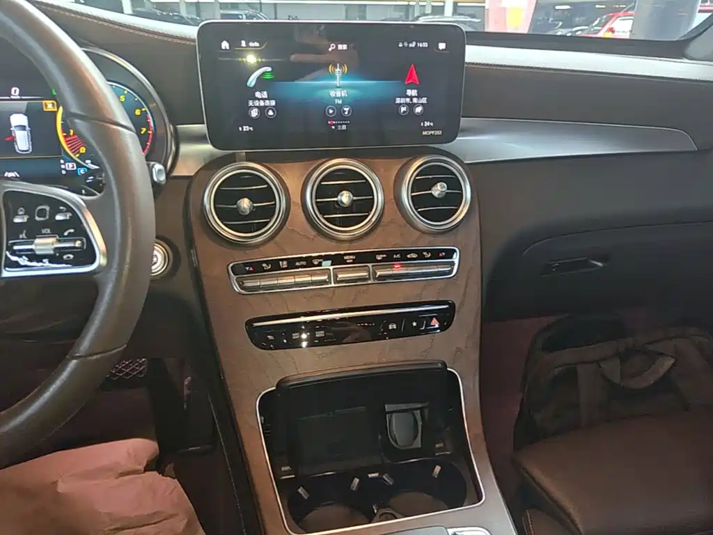Mercedes-Benz GLC — миниатюра 13