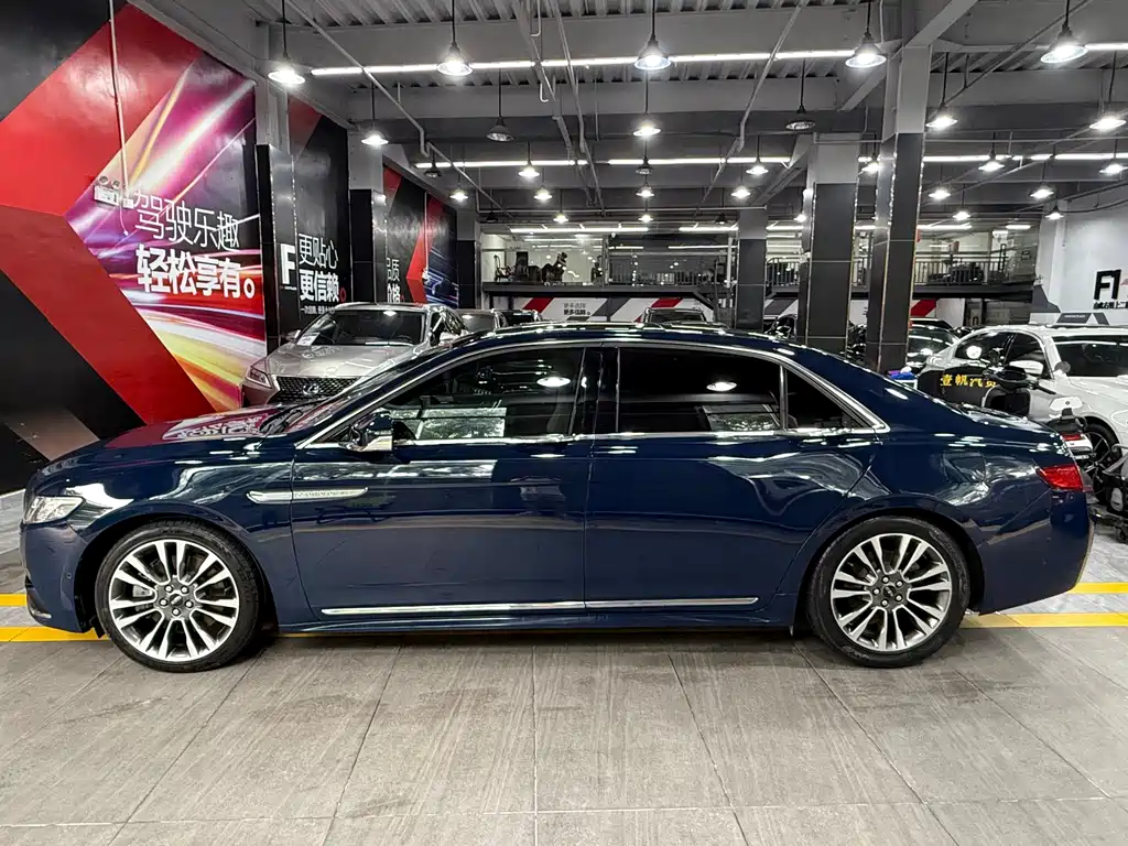 Lincoln Continental — миниатюра 6