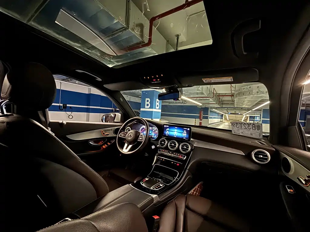 Mercedes-Benz GLC — миниатюра 12