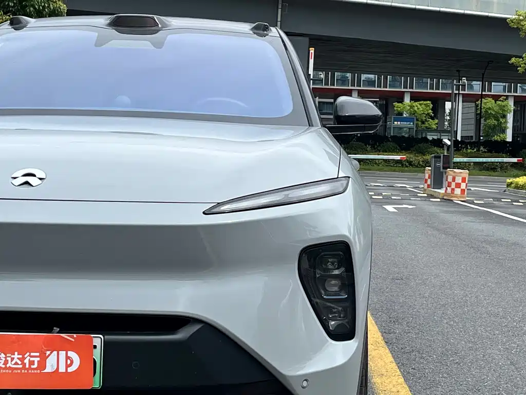 NIO ES8 2023 100kWh