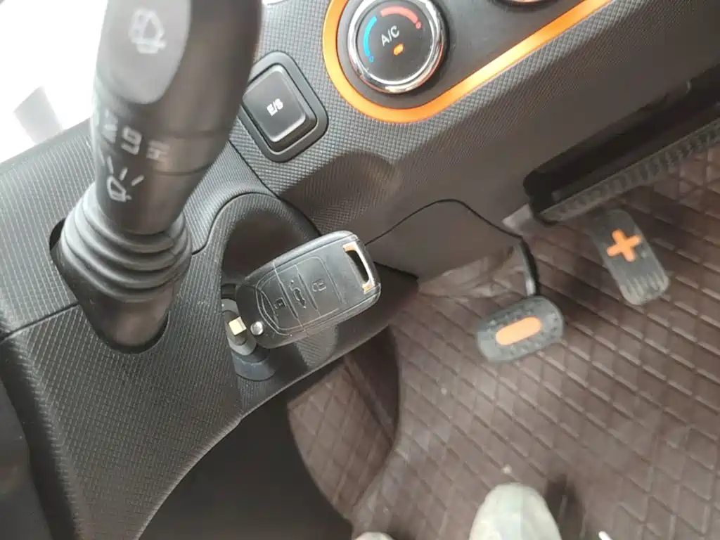 Wuling MINIEV — миниатюра 9
