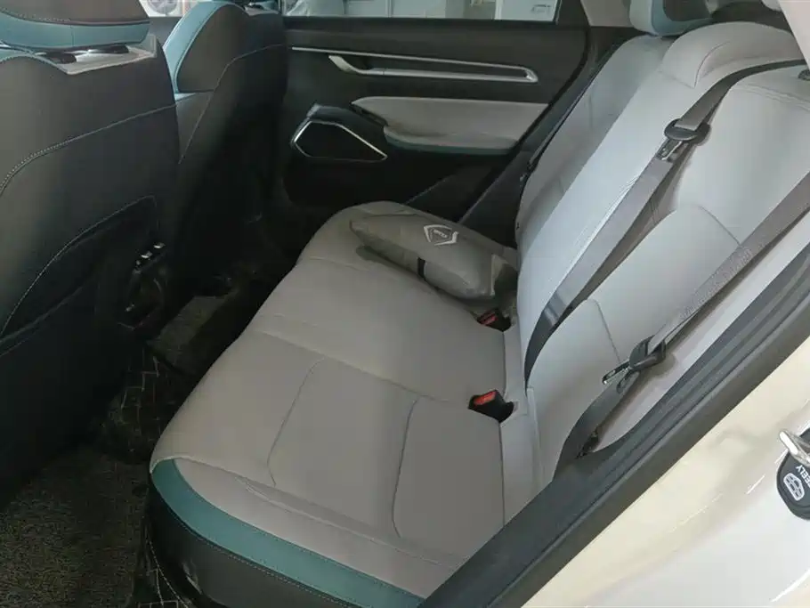 GEELY AUTOMOBILE EMGRAND