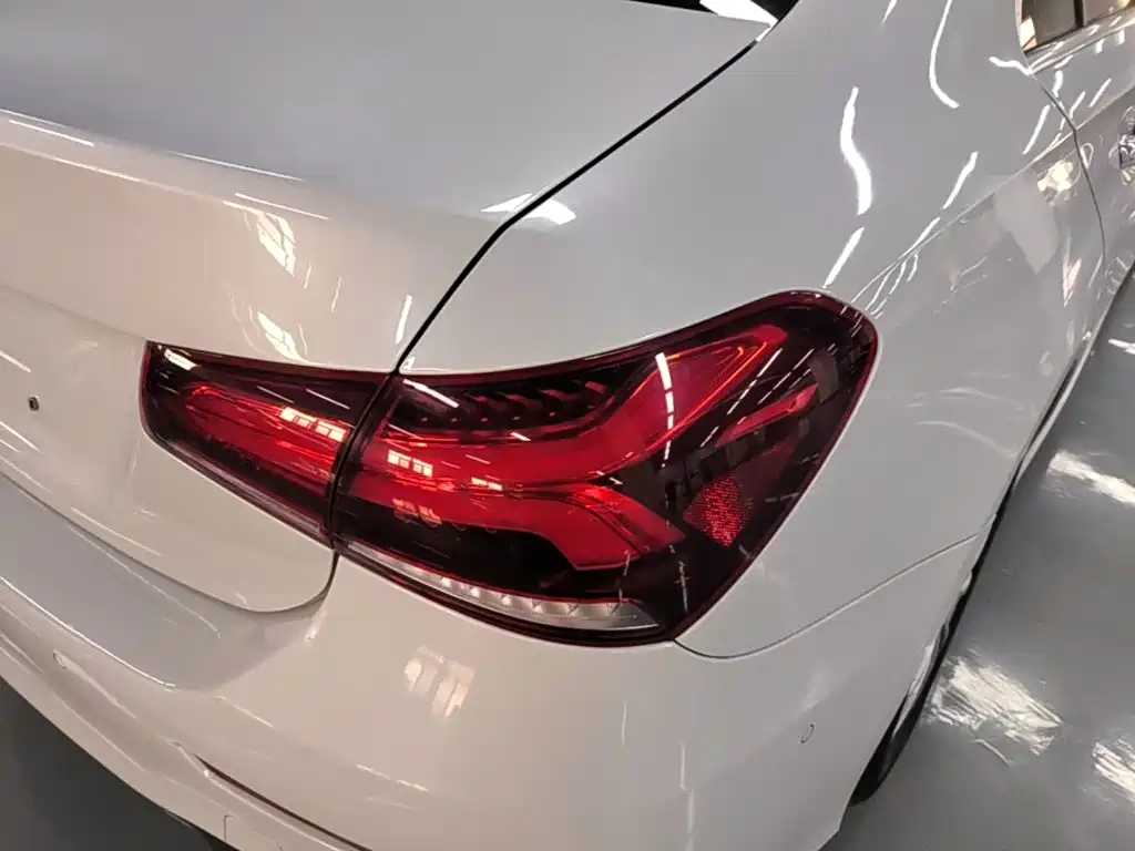 Mercedes-Benz A-Class — миниатюра 8