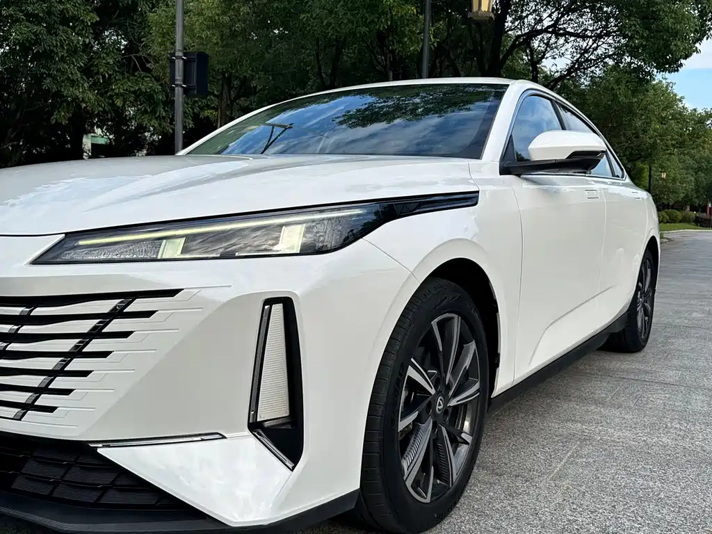 Changan Eado — миниатюра 7