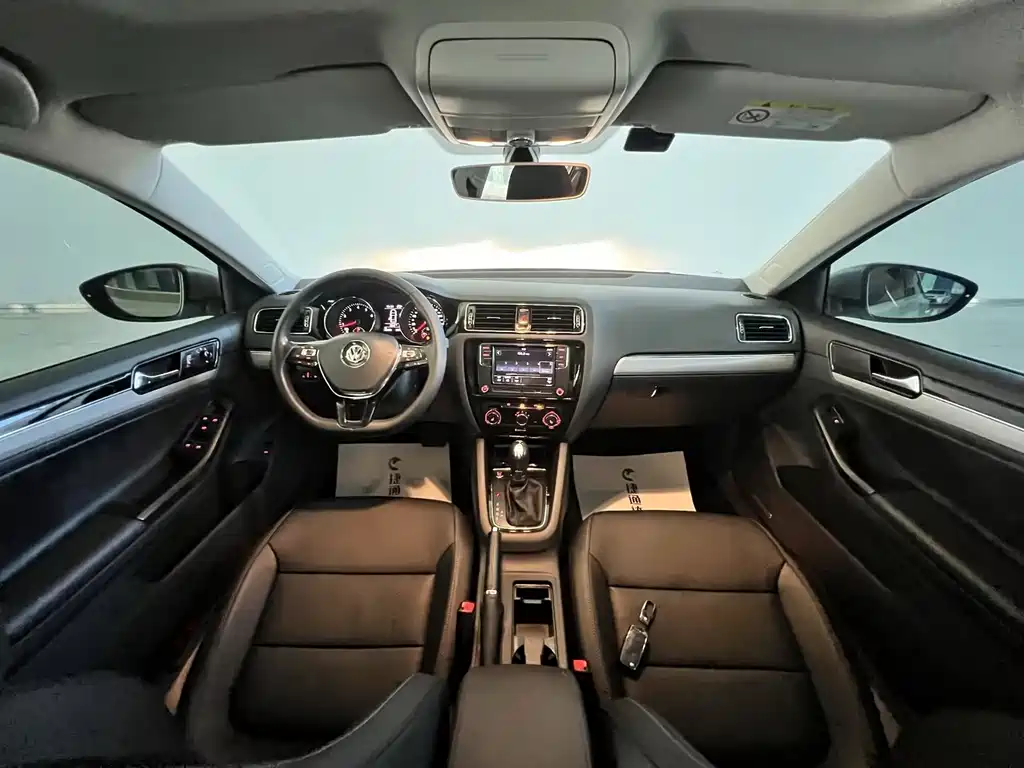 Volkswagen Sagitar — миниатюра 16