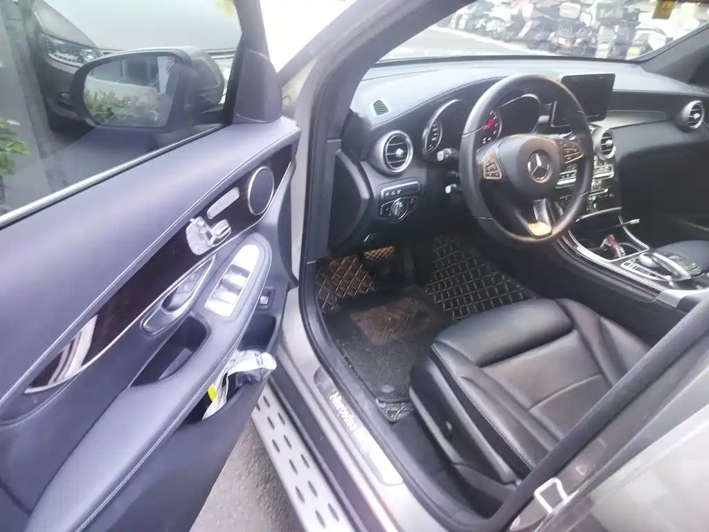 Mercedes-Benz GLC — миниатюра 12