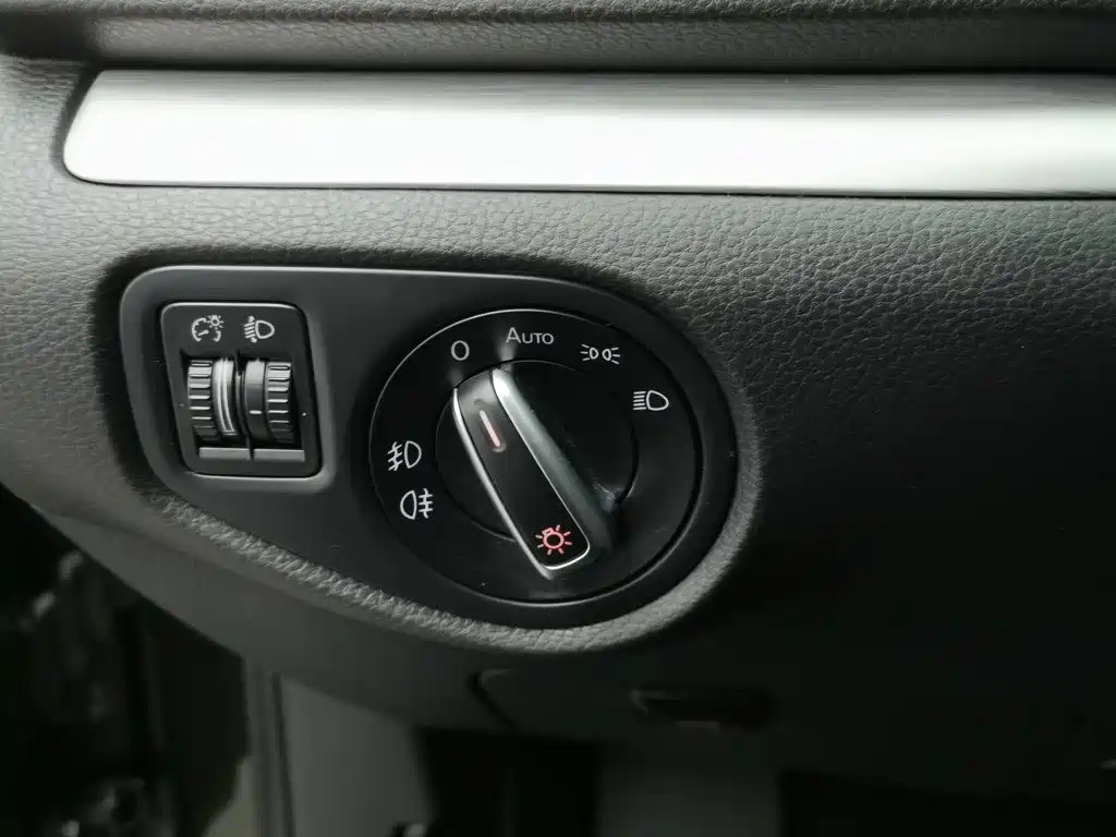 Volkswagen Sharan — миниатюра 21