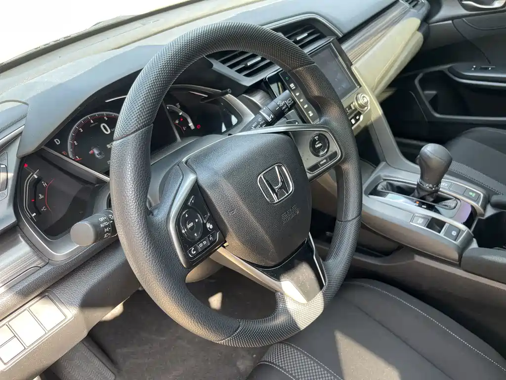 Honda Civic — миниатюра 14