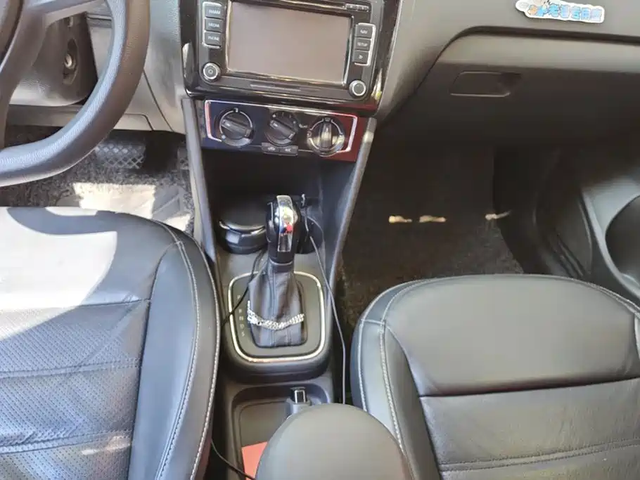 Volkswagen Polo — миниатюра 16