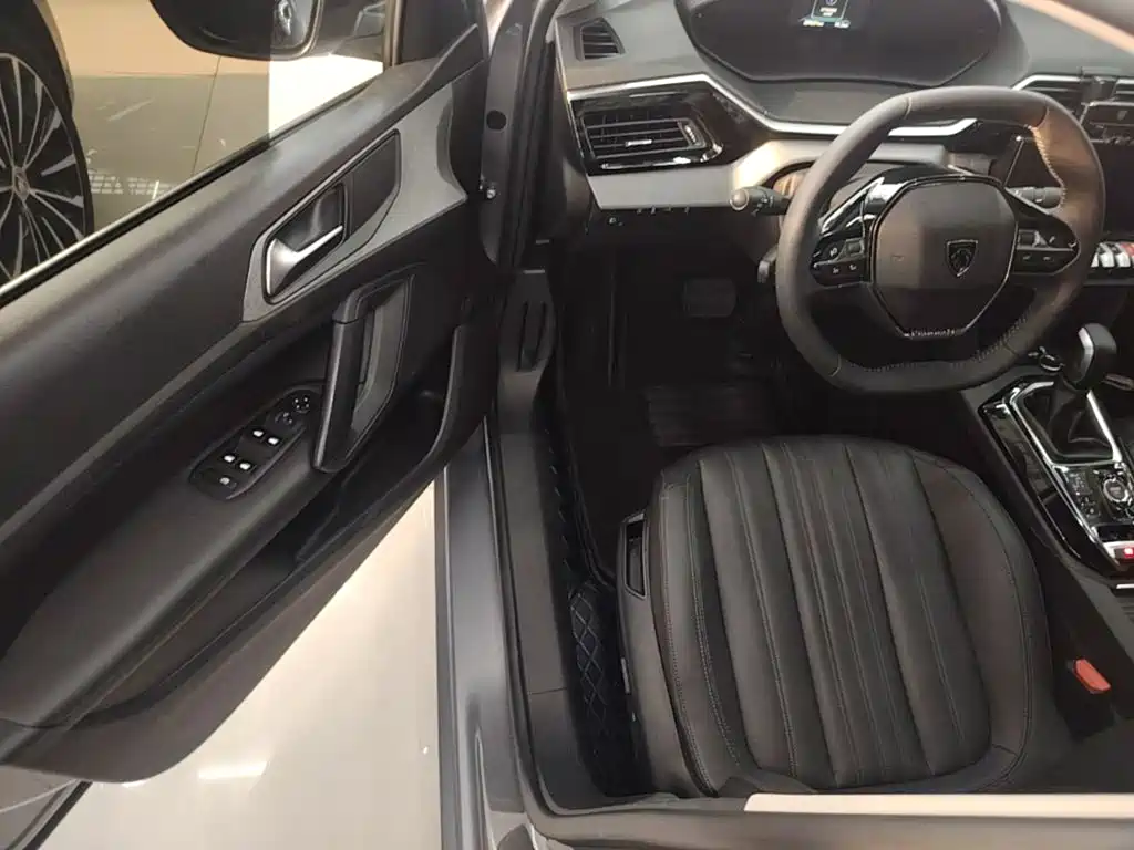 Peugeot 408 — миниатюра 16