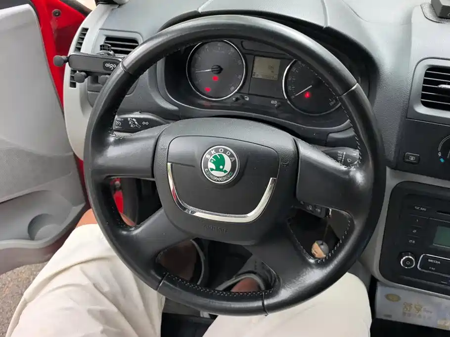 Skoda Fabia — миниатюра 15