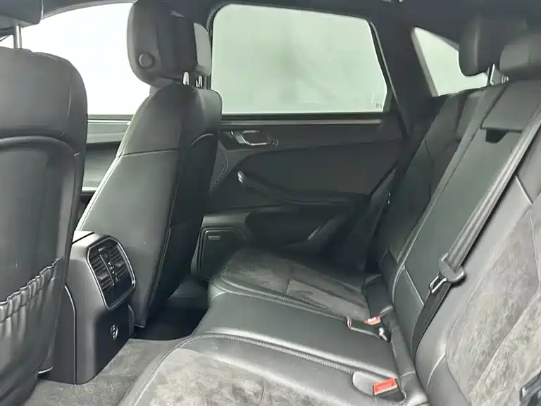 Porsche Macan — миниатюра 12