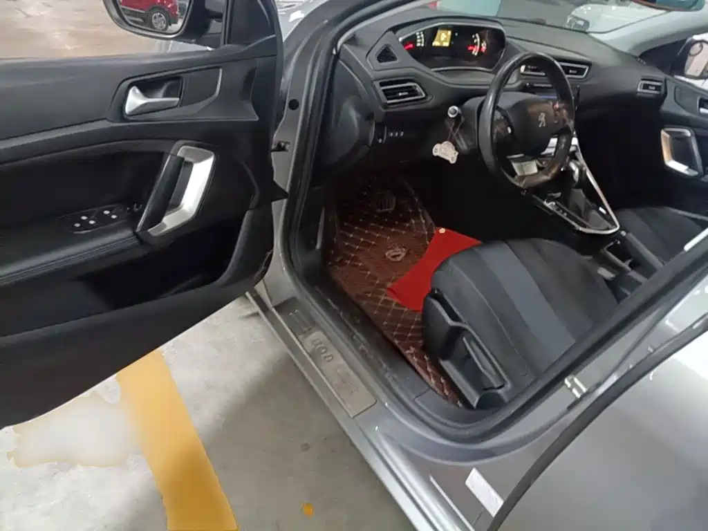 Peugeot 308 — миниатюра 16