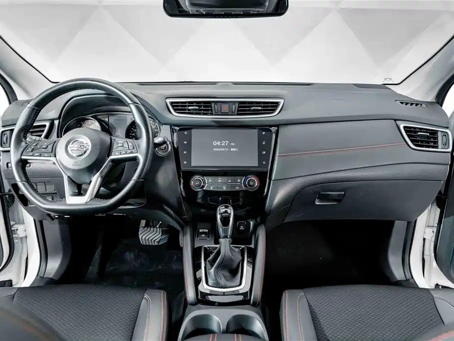 Nissan Qashqai — миниатюра 12