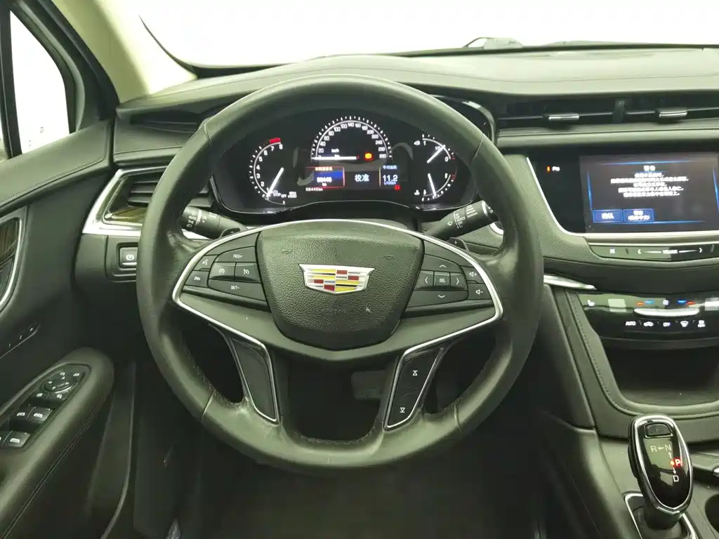 Cadillac XT5 — миниатюра 11