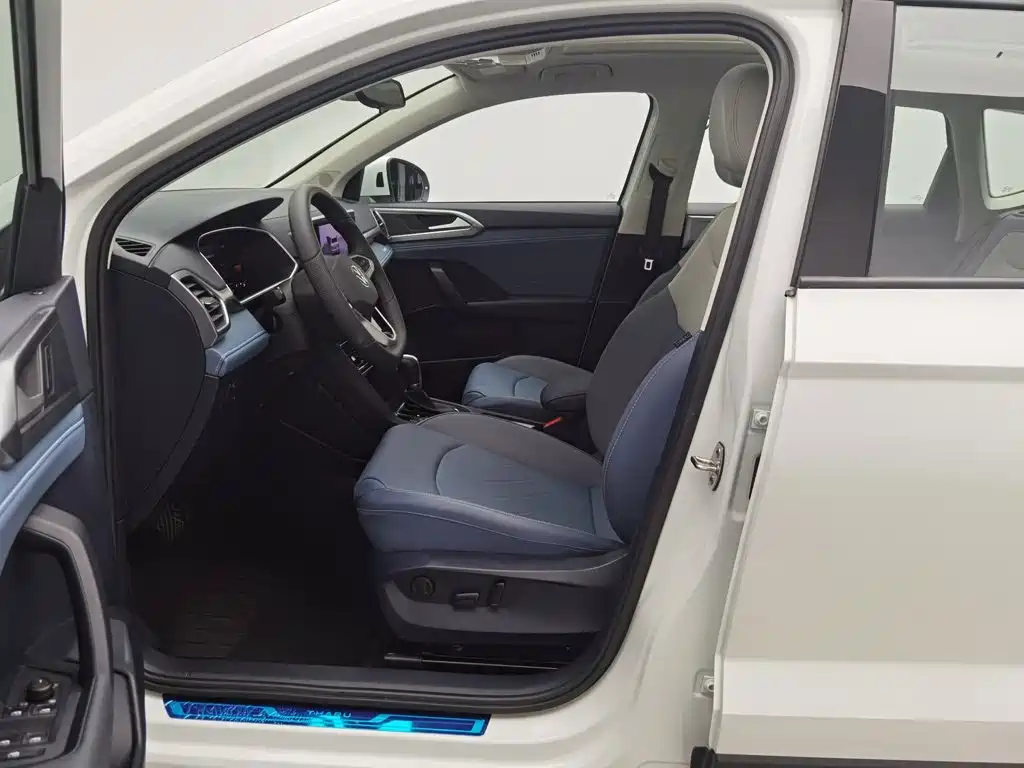 Volkswagen Tharu — миниатюра 10