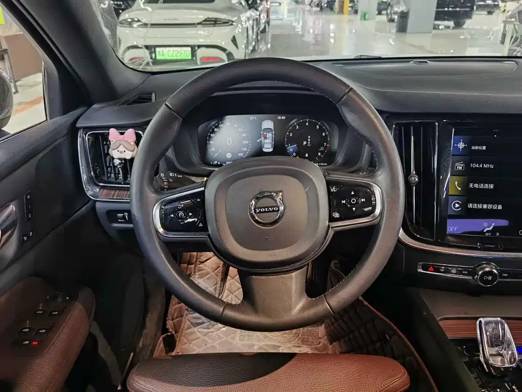 Volvo S60 — миниатюра 7