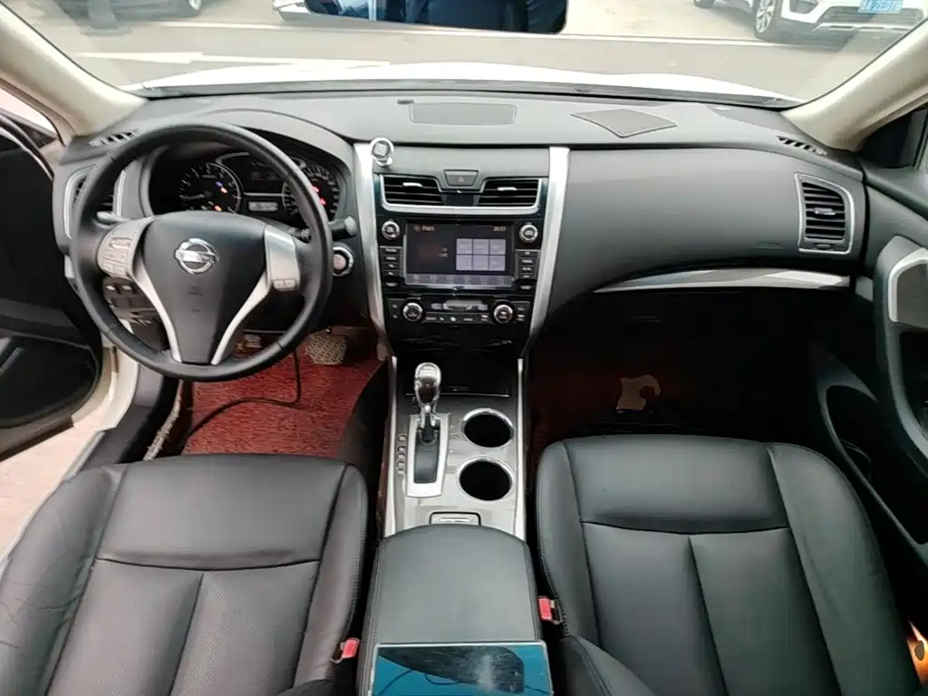 Nissan Teana — миниатюра 10