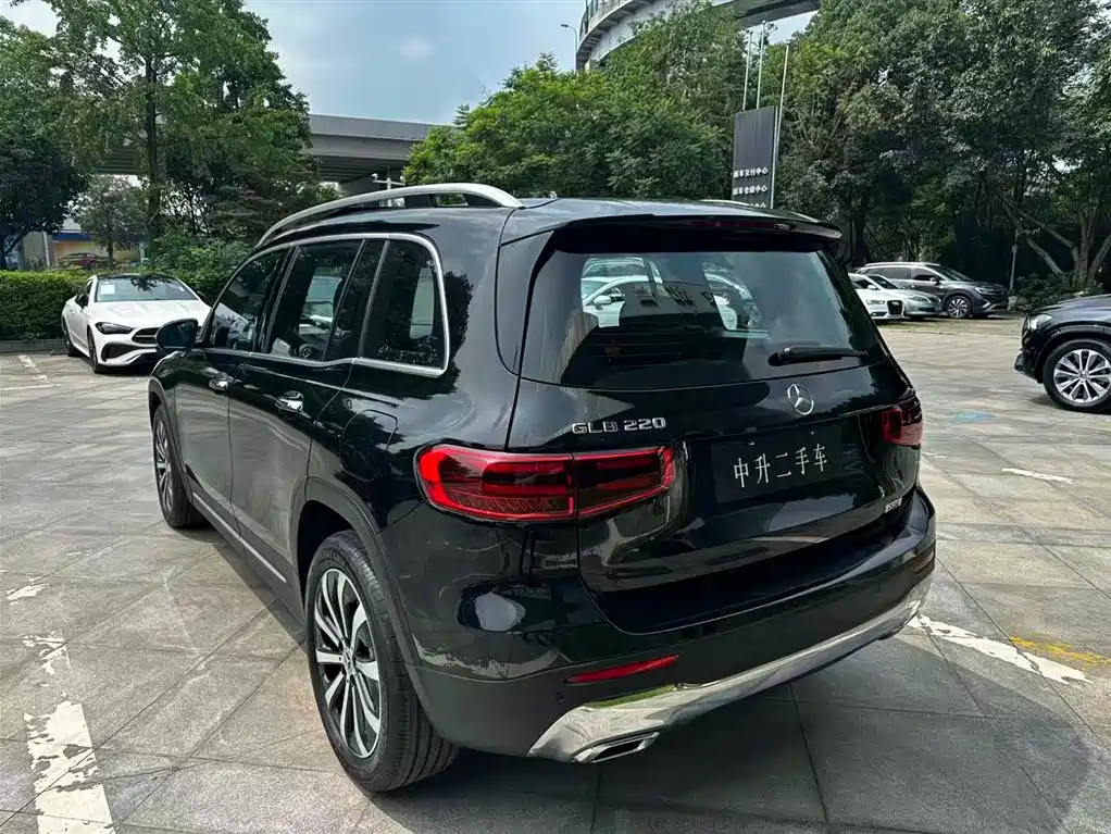 Mercedes-Benz GLB 2024 GLB 220 Fashion